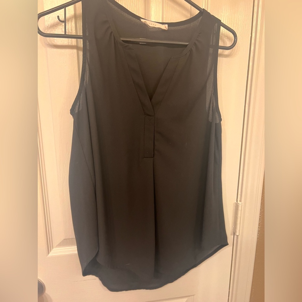 Lush Sleeveless Flowy Black Top | Size Small